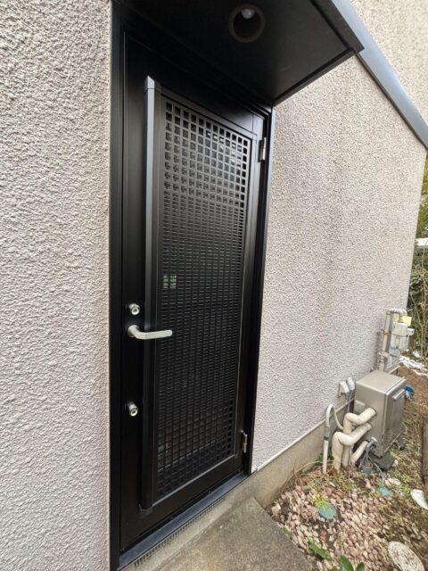 守谷市　勝手口ドア交換工事